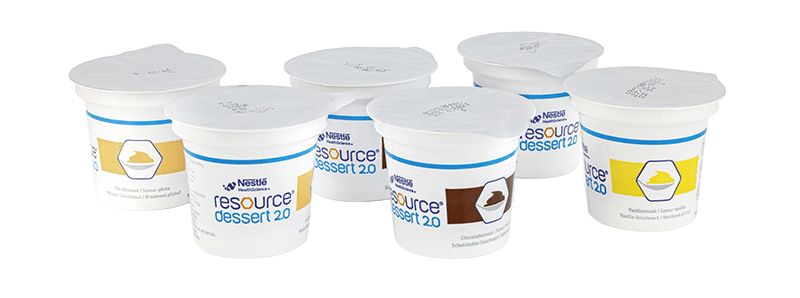 Sechs Becher Nestlé Resource Dessert in verschiedenen Geschmacksrichtungen.